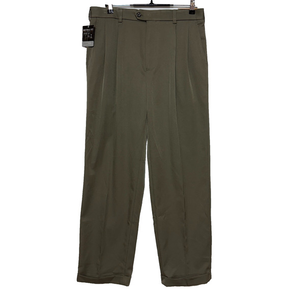 Izod Pants Mens Green 33X32 Performance SportFlex Double Pleated Metrix Fit NWT - Picture 1 of 11